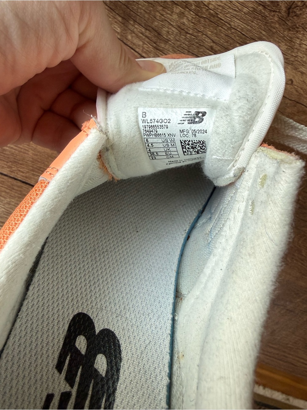 New Balance Orange Suede & Mesh 574 Sneakers with Cream Details - Picture 4 of 4